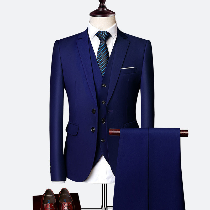 Costume mariage homme 3 pièces élégant slim fit, parfait pour le marié et les invités.