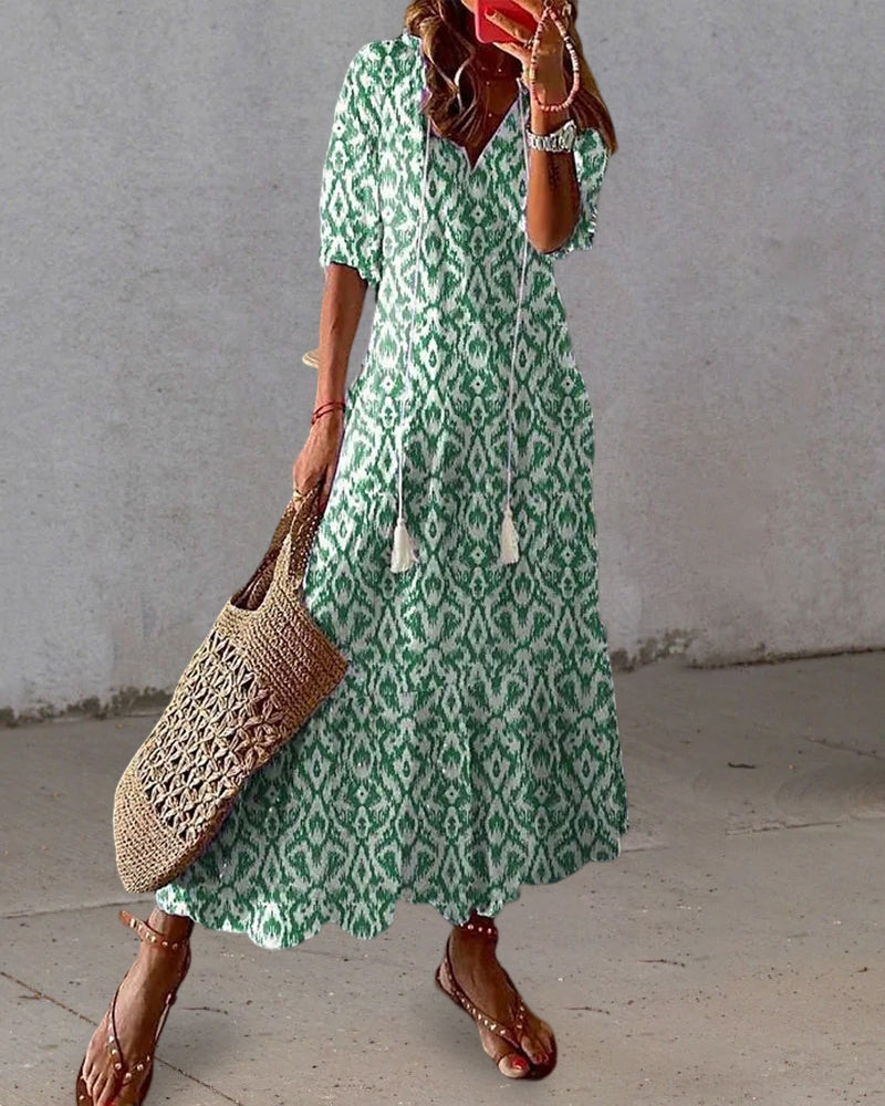 Robe femme style Ibiza, élégante et fluide. Idéale comme vêtement d'été bohème chic pour toutes occasions.