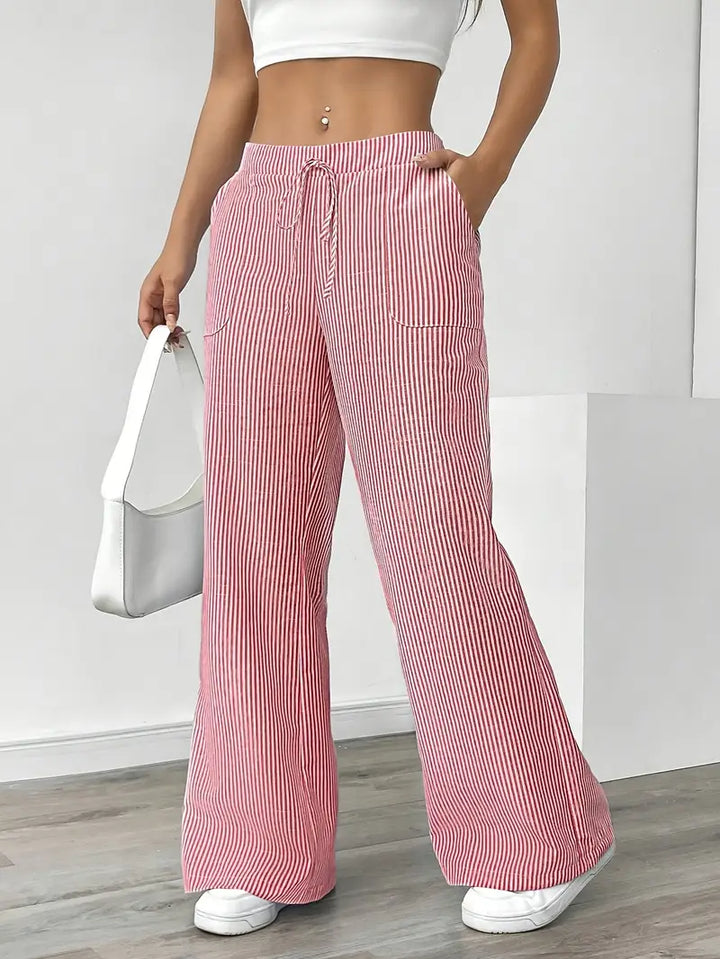 Pantalon femme d'été, large, rayures fines, très léger.