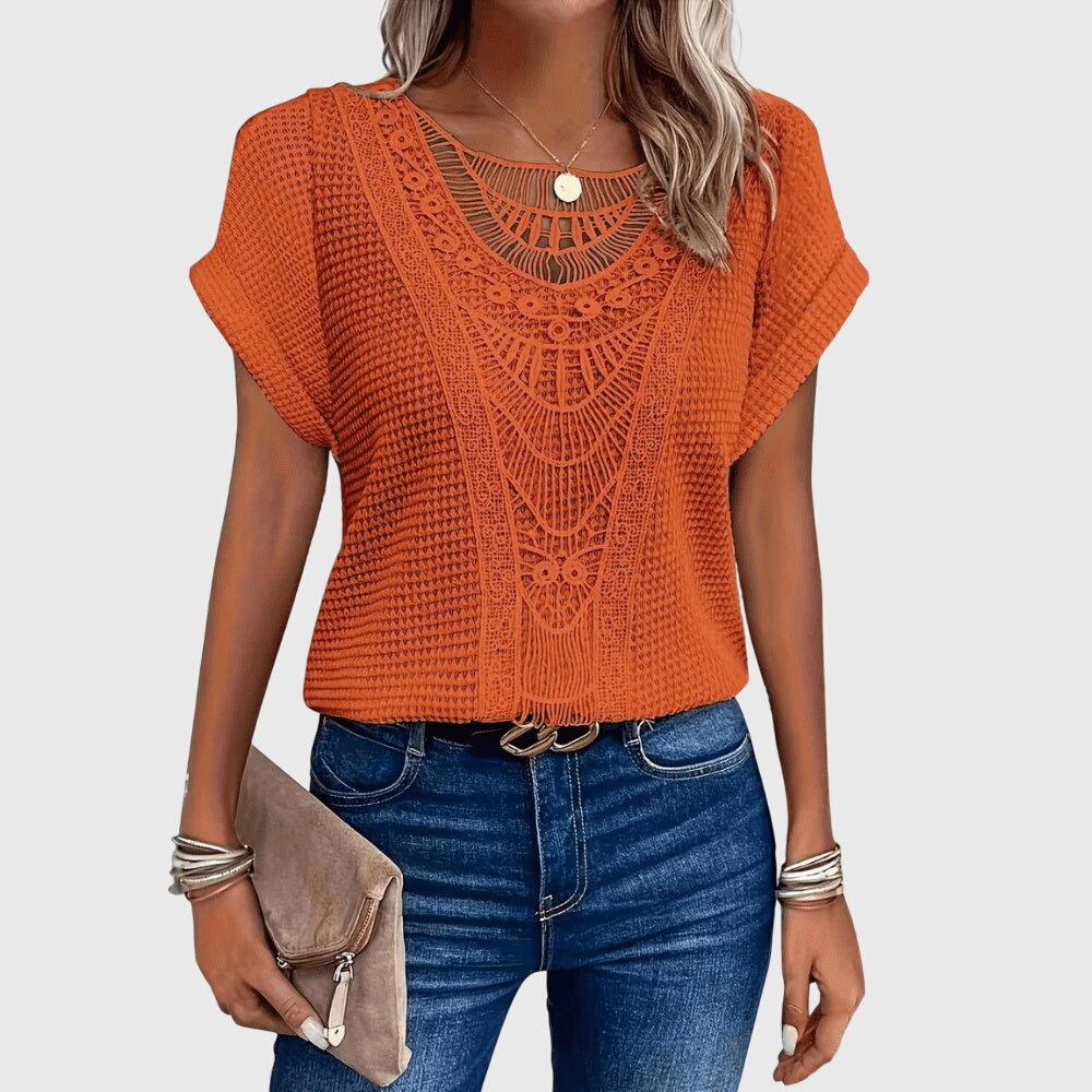Blouse femme polyvalente style Ibiza, chic ou décontractée, confortable, dentelle délicate pour l'été.
