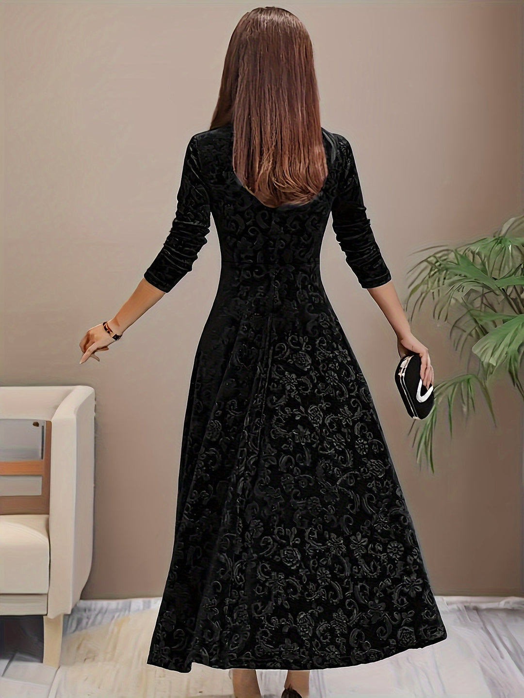 Robe de soirée en velours A-line pour femme, couleur bordeaux, style intemporel et élégant. Idéale pour fête.