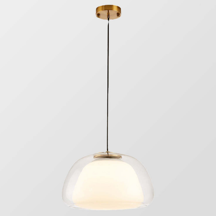 Suspension design en verre pour intérieur, ambiance chic et moderne.