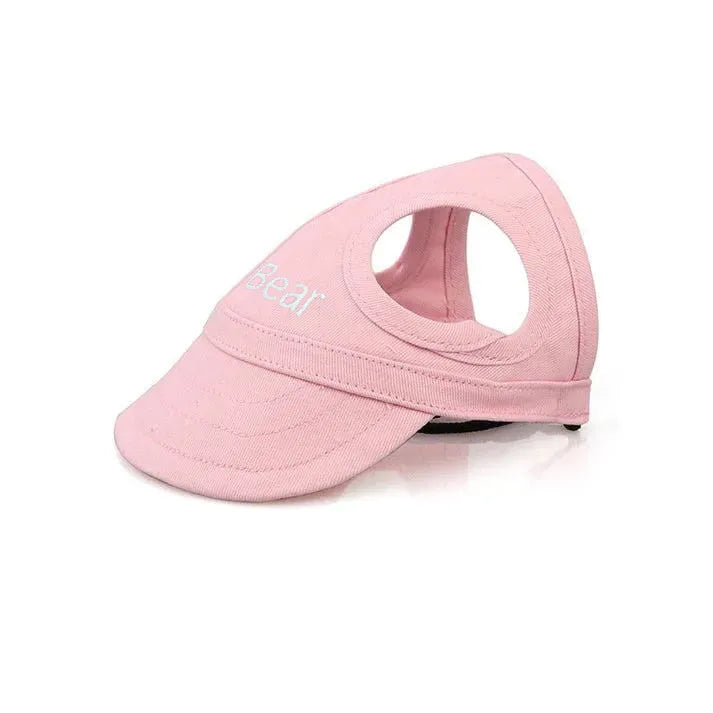 Accessoire essentiel : casquette anti-UV pour chien, protégeant votre animal de compagnie du soleil intense durant l'été.