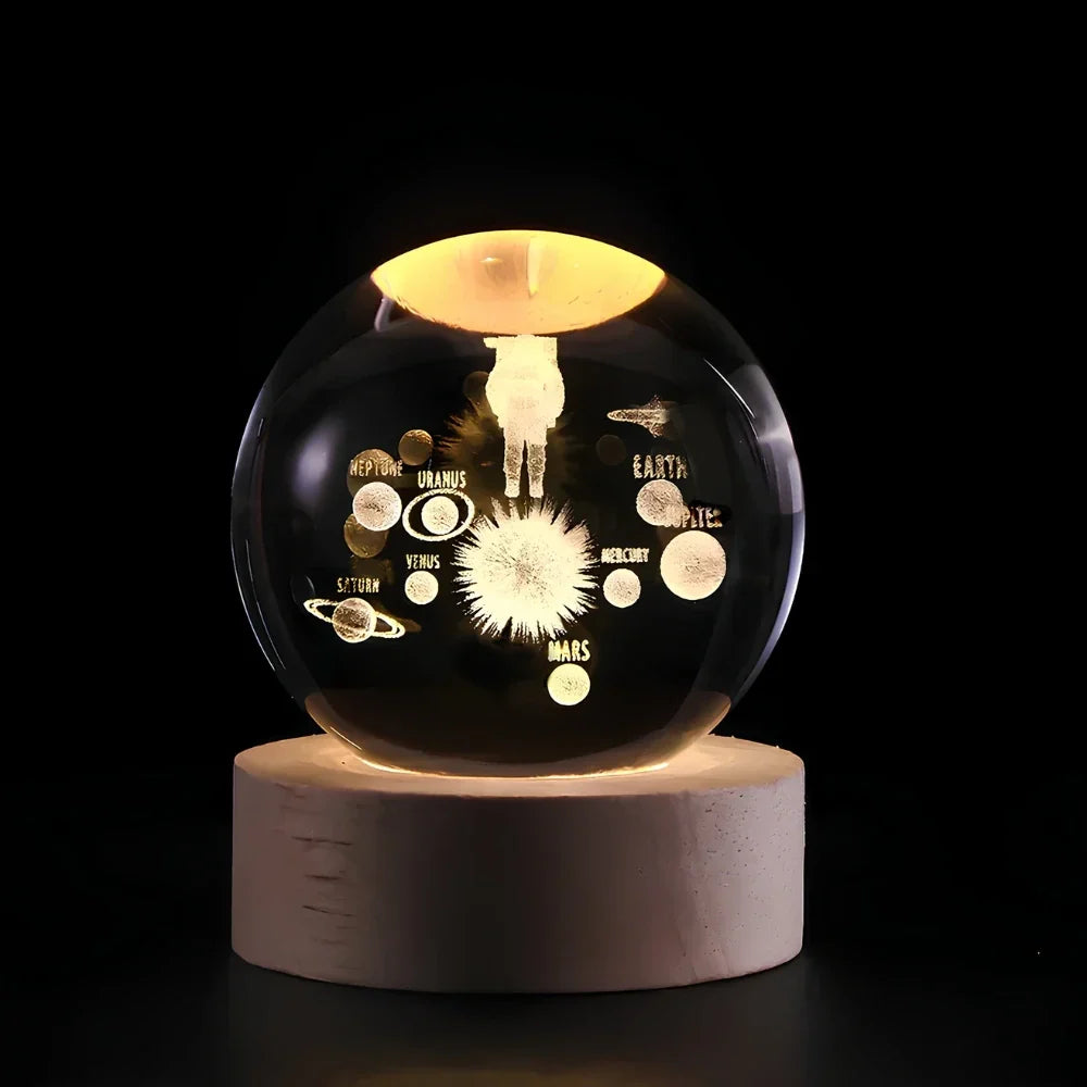 Lampe LED en cristal taillé, effets lumineux spectaculaires, décoration intérieure élégante.