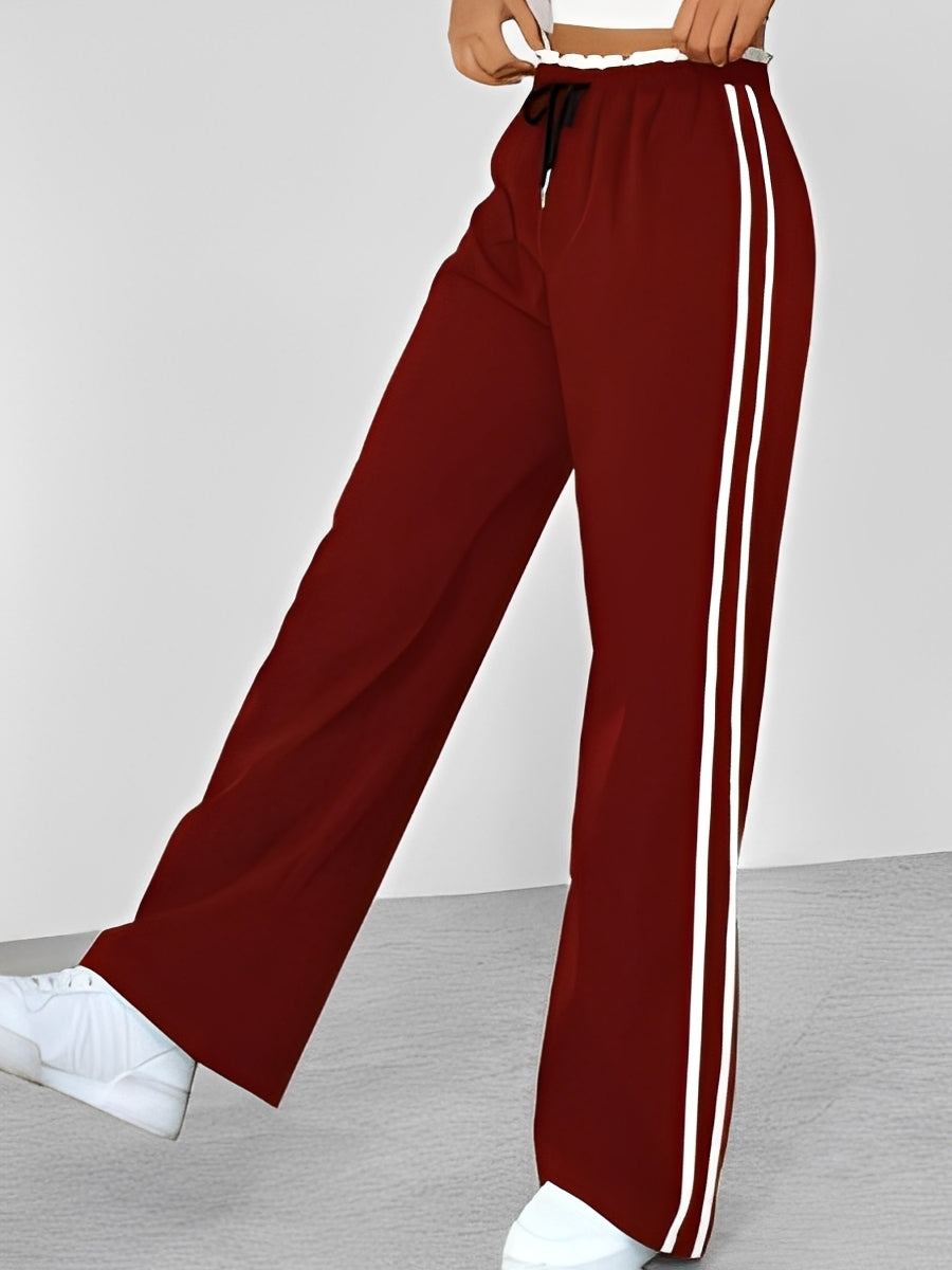 Pantalon femme casual chic coupe droite, parfait pour un look streetwear décontracté et estival.