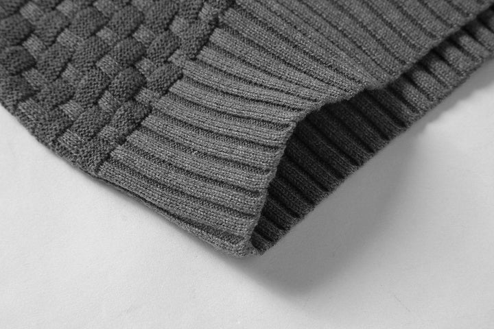 Pull à capuche homme, pièce essentielle pour un style décontracté, confort maximal garanti.