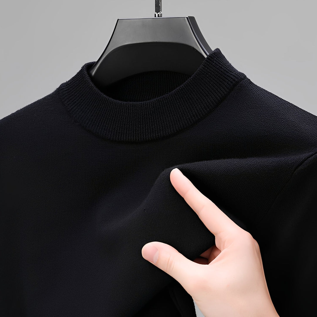 Pull homme confortable et moderne en maille fine, idéal pour l'automne. Mode masculine décontractée.