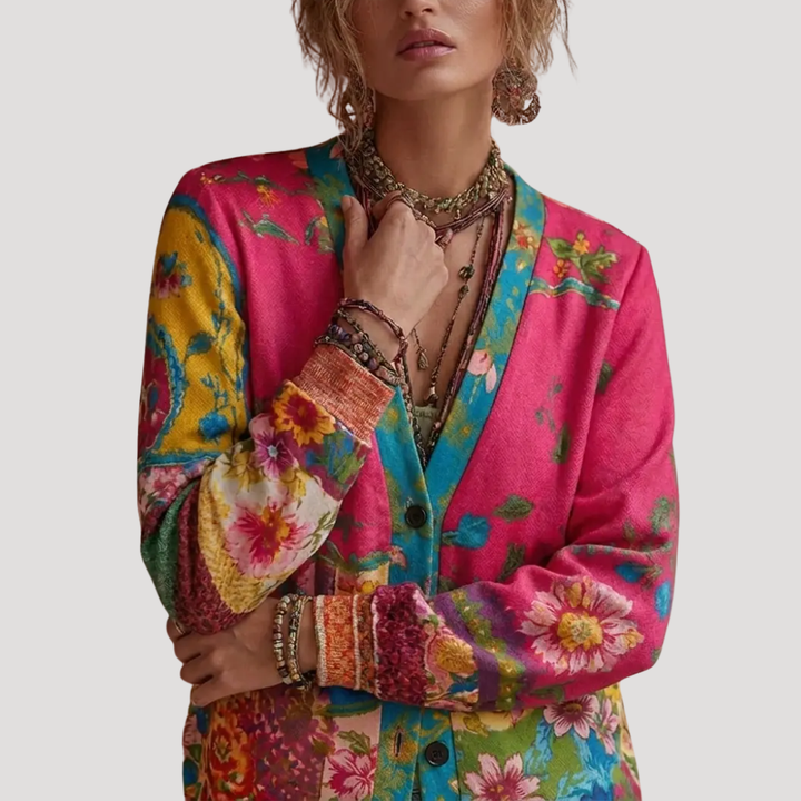 Cardigan fleuri femme rose, boutonné, chic et polyvalent pour superposition en automne/printemps.