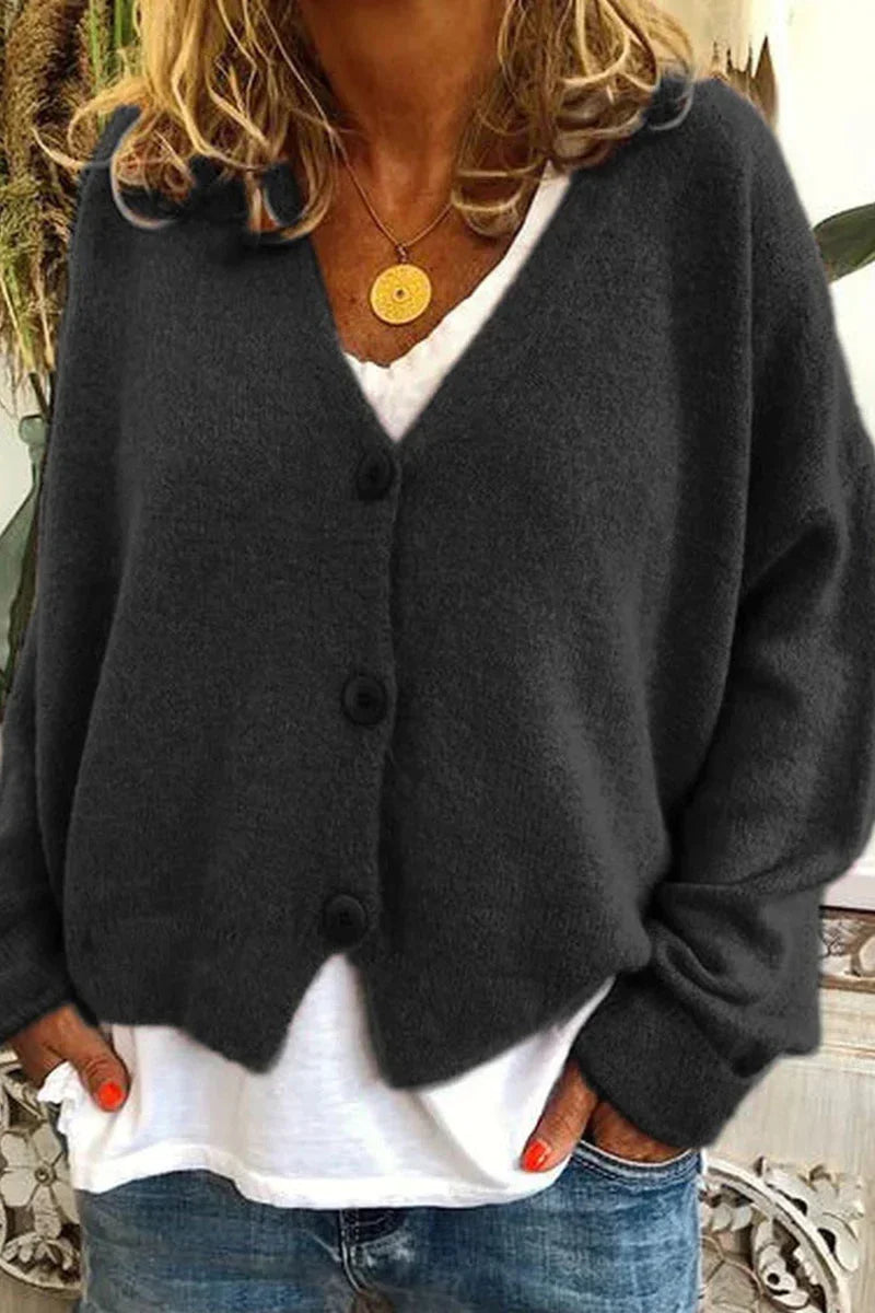 Cardigan femme hiver chaud et doux, élégant et confortable pour la superposition stylée.
