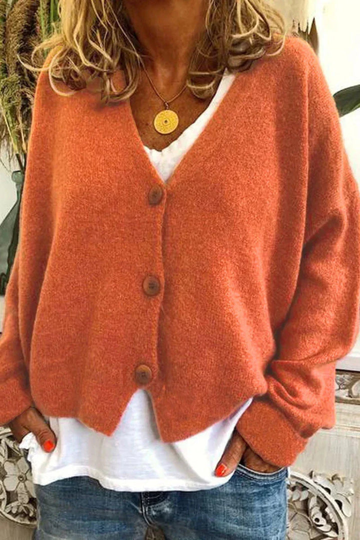 Cardigan femme élégant, col V, superposition mode pour la saison automne-hiver.
