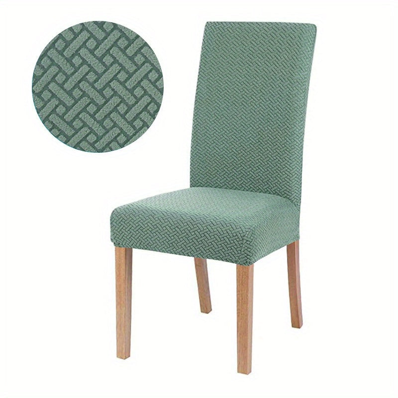 Housse de chaise stretch facile à poser, couleur unie. Pour une protection durable et une décoration simple.