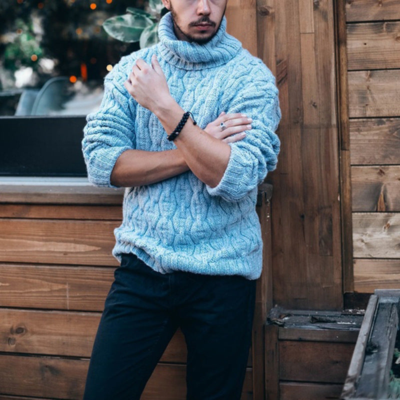 Pull homme chaud à col roulé, en gros tricot avec motif torsadé, idéal pour affronter le froid avec élégance.