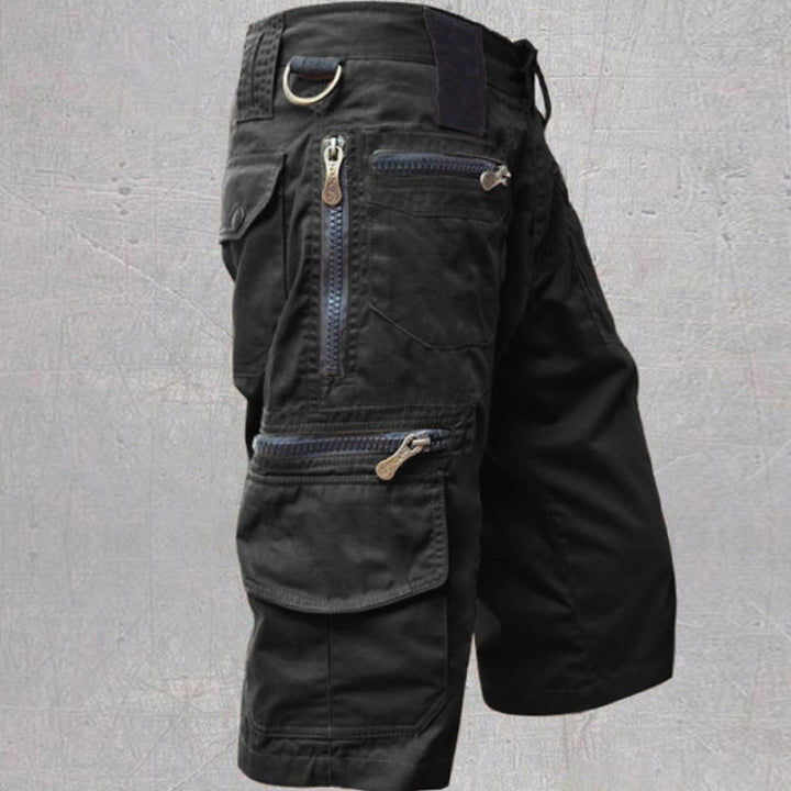 Short cargo tactique homme noir, respirant et pratique avec plusieurs poches, excellent pour le confort estival.