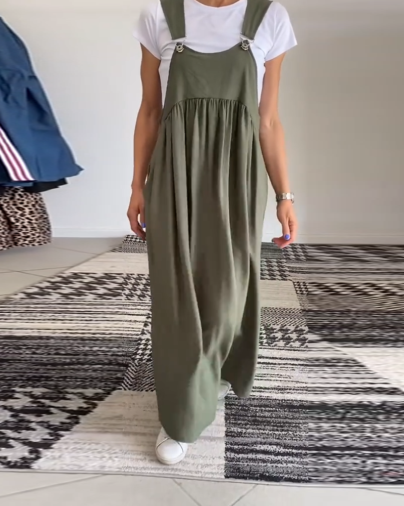 Robe salopette femme coupe fluide, style décontracté chic, confortable et moderne.
