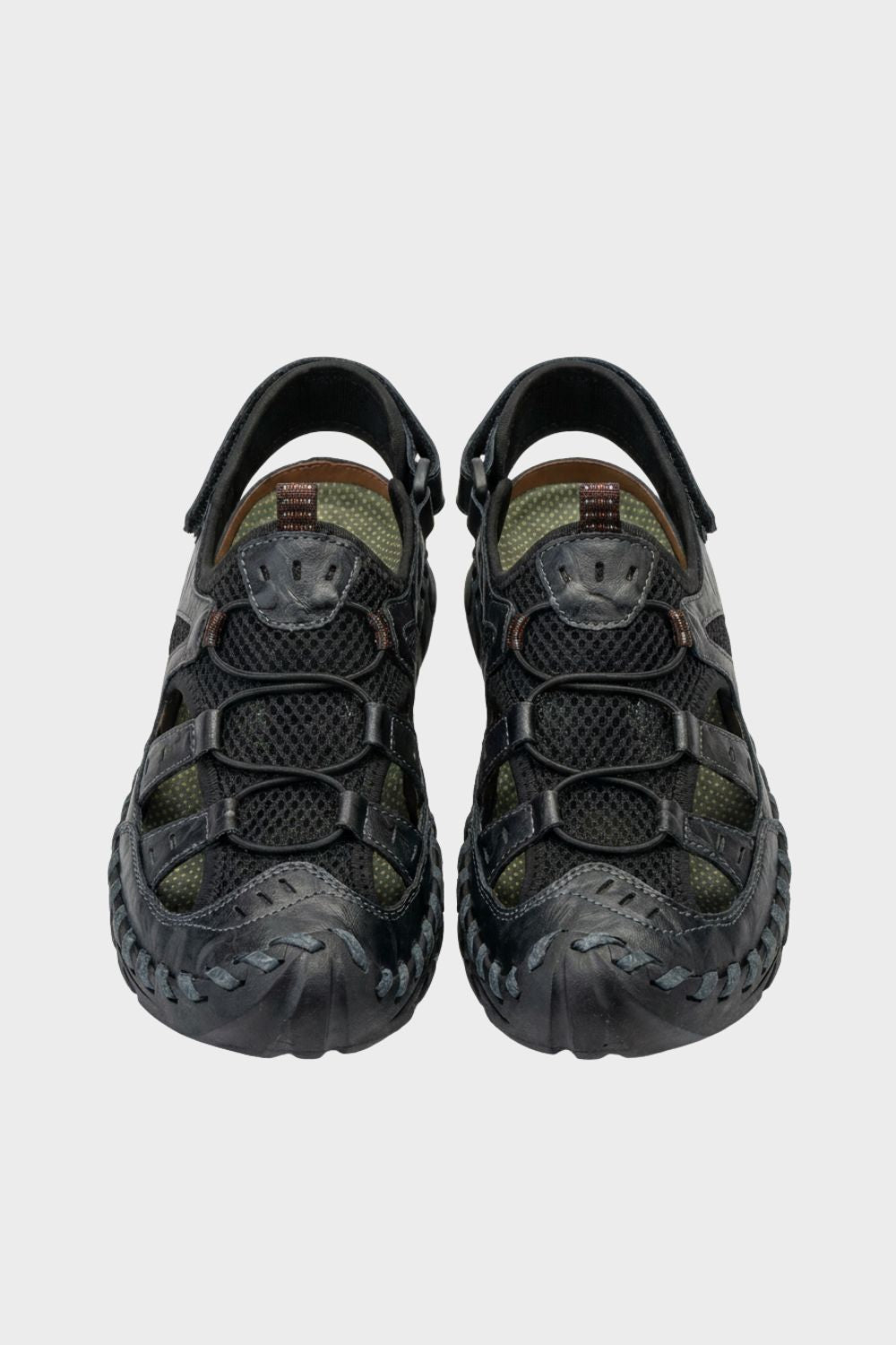 Sandales de trekking Cole homme robustes, idéales pour la randonnée et l'extérieur, offrant confort et adhérence.