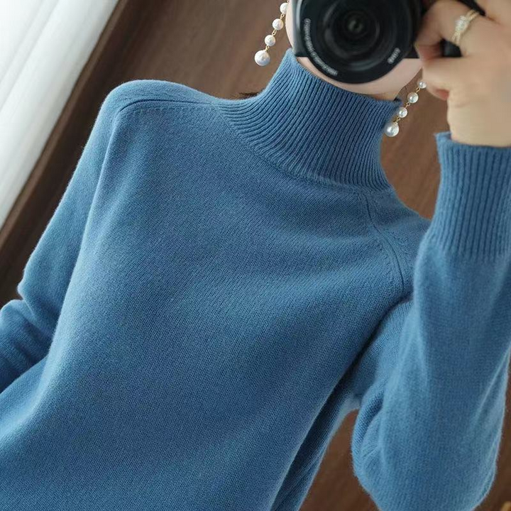 Vêtement femme: pull col roulé doux Lina, confortable et mode pour l'hiver.