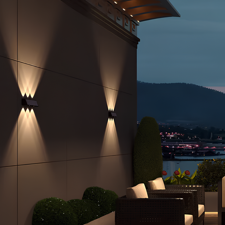 Lampe murale solaire LED étanche IP65, crée une ambiance chaleureuse avec son éclairage blanc chaud pour votre jardin.