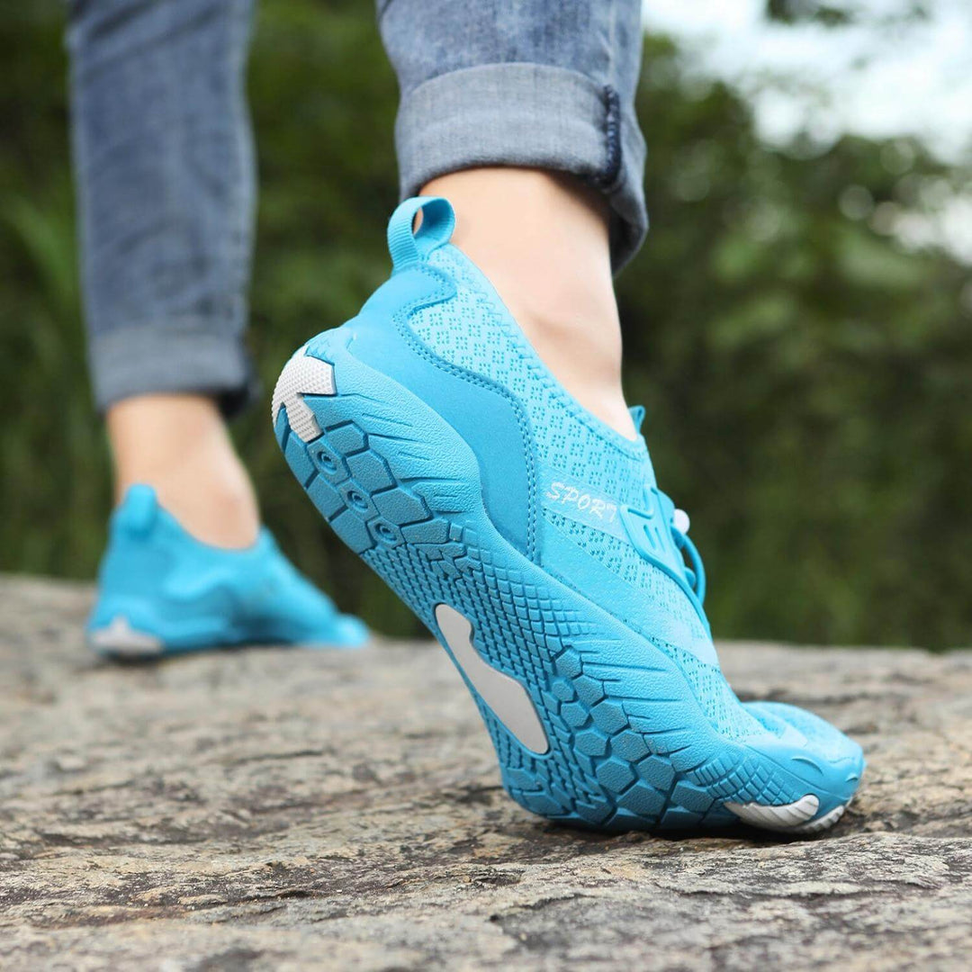 Chaussures aquatiques Feel Pro pour l'été, souples et confortables, idéales pour les activités nautiques.