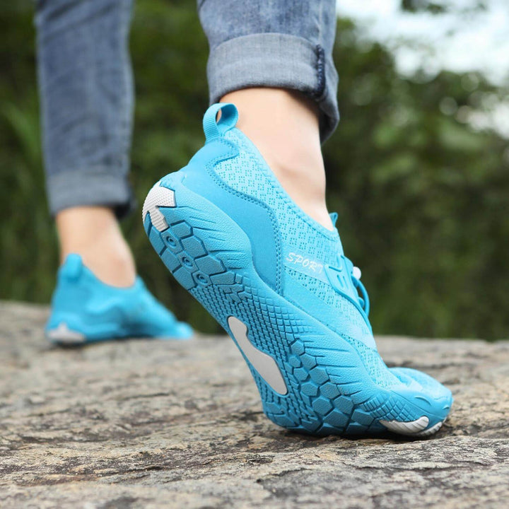 Chaussures aquatiques Feel Pro pour l'été, souples et confortables, idéales pour les activités nautiques.