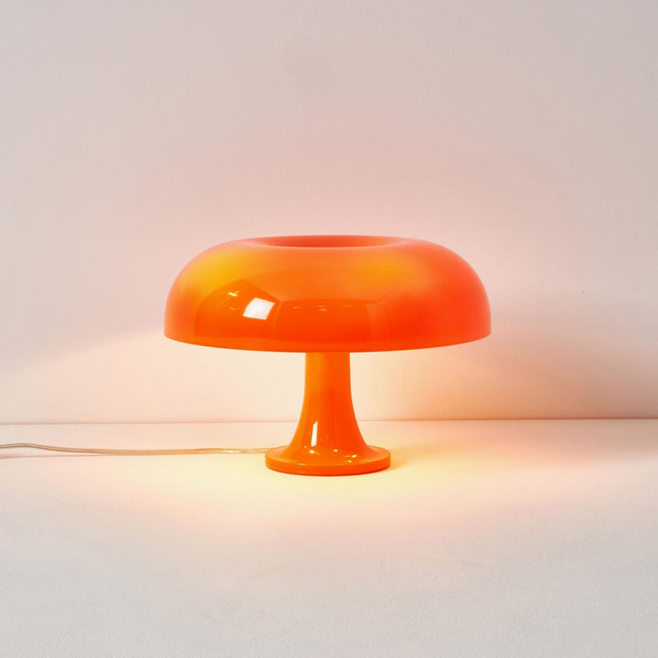 Lampe champignon rétro LED, parfaite pour une chambre moderne ou un salon au style vintage.