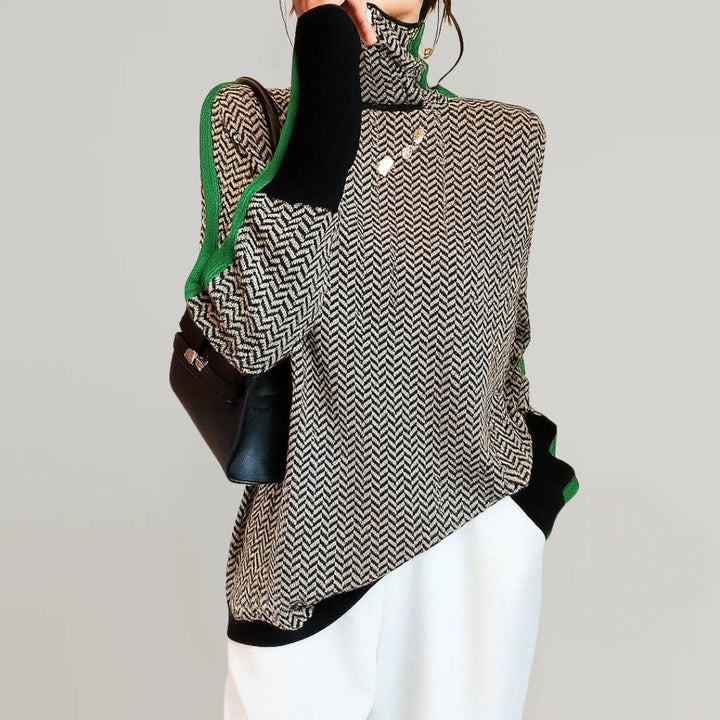 Pull femme tricoté moderne. Ce col montant élégant et chaud est parfait pour les looks d'automne-hiver.
