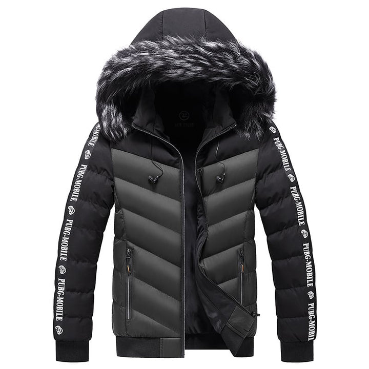 Veste matelassée homme chaude pour l'hiver, capuche fourrure synthétique, protection élégante style urbain.