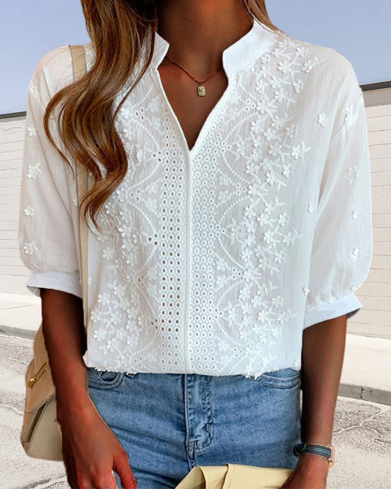 Blouse femme tendance Amélie avec patchwork et manches bouffantes. Idéale printemps, été ou automne. Haut chic.
