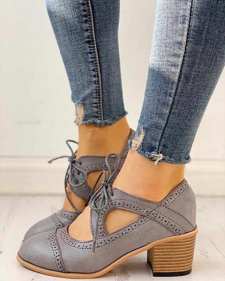 Chaussures orthopédiques Felina pour femme, style vintage, design confortable pour un soutien optimal.