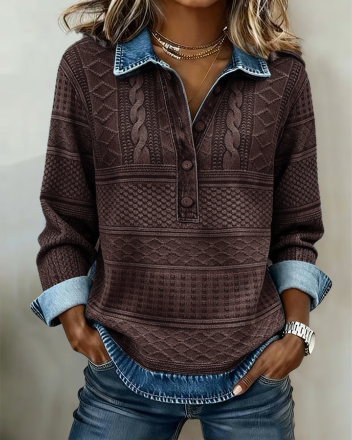 Haut femme à col polo effet denim, manches longues. Une pièce essentielle pour la garde-robe féminine.