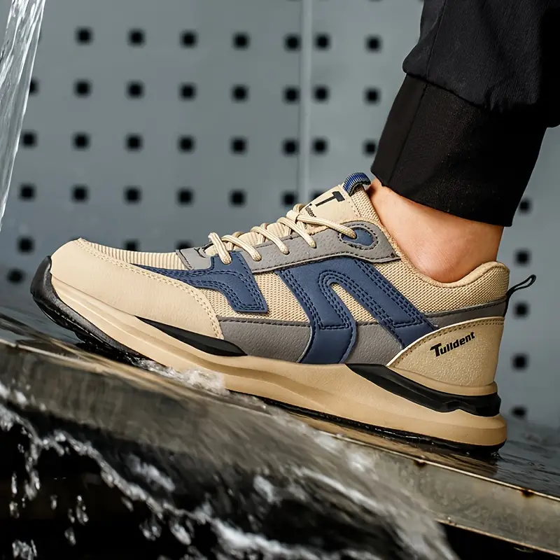 Sneakers de sécurité professionnelles pour hommes, offrant protection robuste et confort ultime au travail.