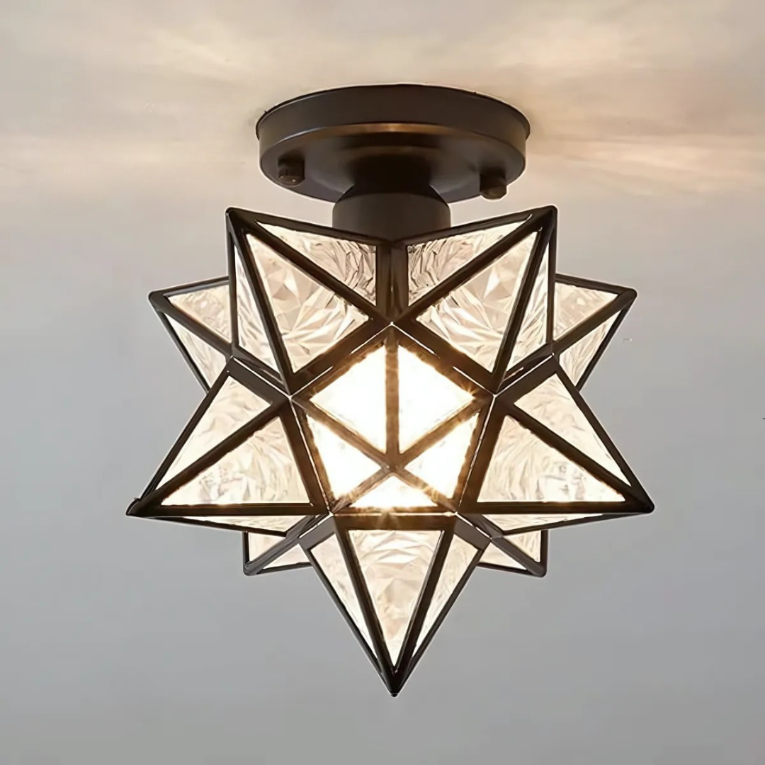Décoration intérieure: Plafonnier LED étoile géométrique. Luminaire design moderne en métal et verre pour ambiance cosy.