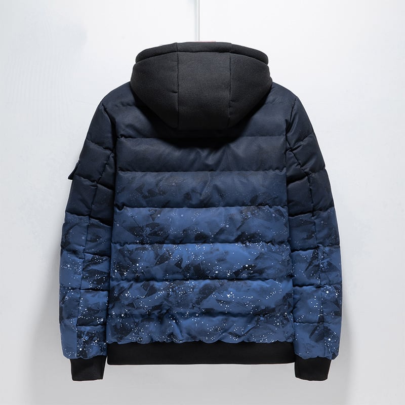Veste matelassée homme, look urbain décontracté. Doudoune chaude et légère, essentielle pour le froid saisonnier.