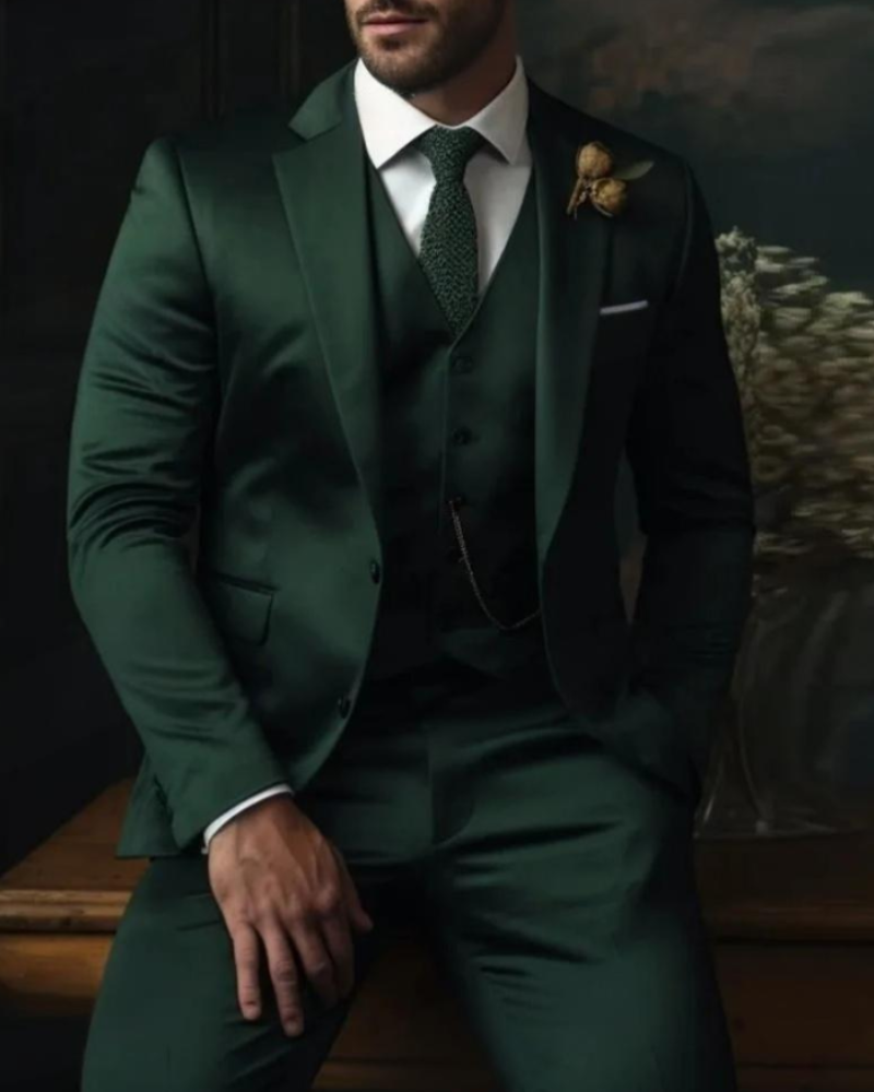 Ensemble costume homme élégant, 3 pièces avec gilet, idéal pour cérémonie, professionnel ou fêtes.