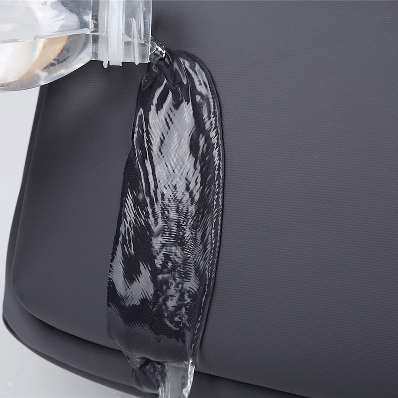 Sac à dos professionnel unisexe noir, élégant et fonctionnel avec organisation interne pour ordinateur portable.