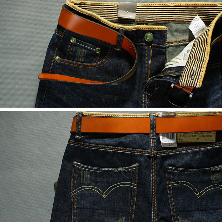 Short en jean homme décontracté bleu denim, coupe droite. Vêtement d'été avec détails usés, style urbain moderne.