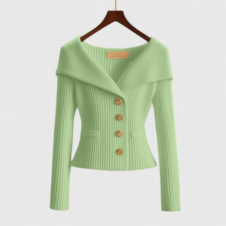 Pull femme à col V couleur vive, manches longues, design chic et moderne.