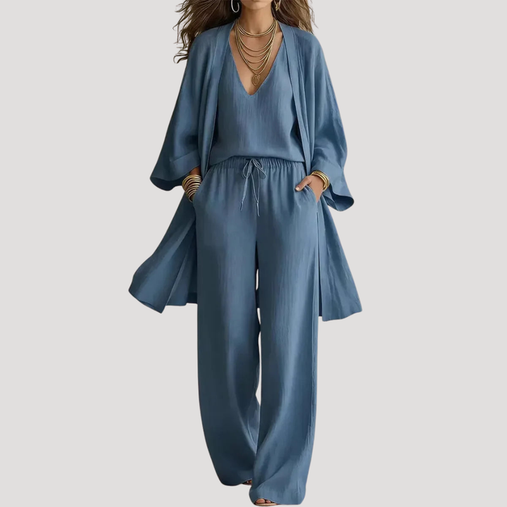 Ensemble femme chic et fluide pour l'été. Blouse délicate, pantalon large élégant et veste légère. Mode bohème féminine.