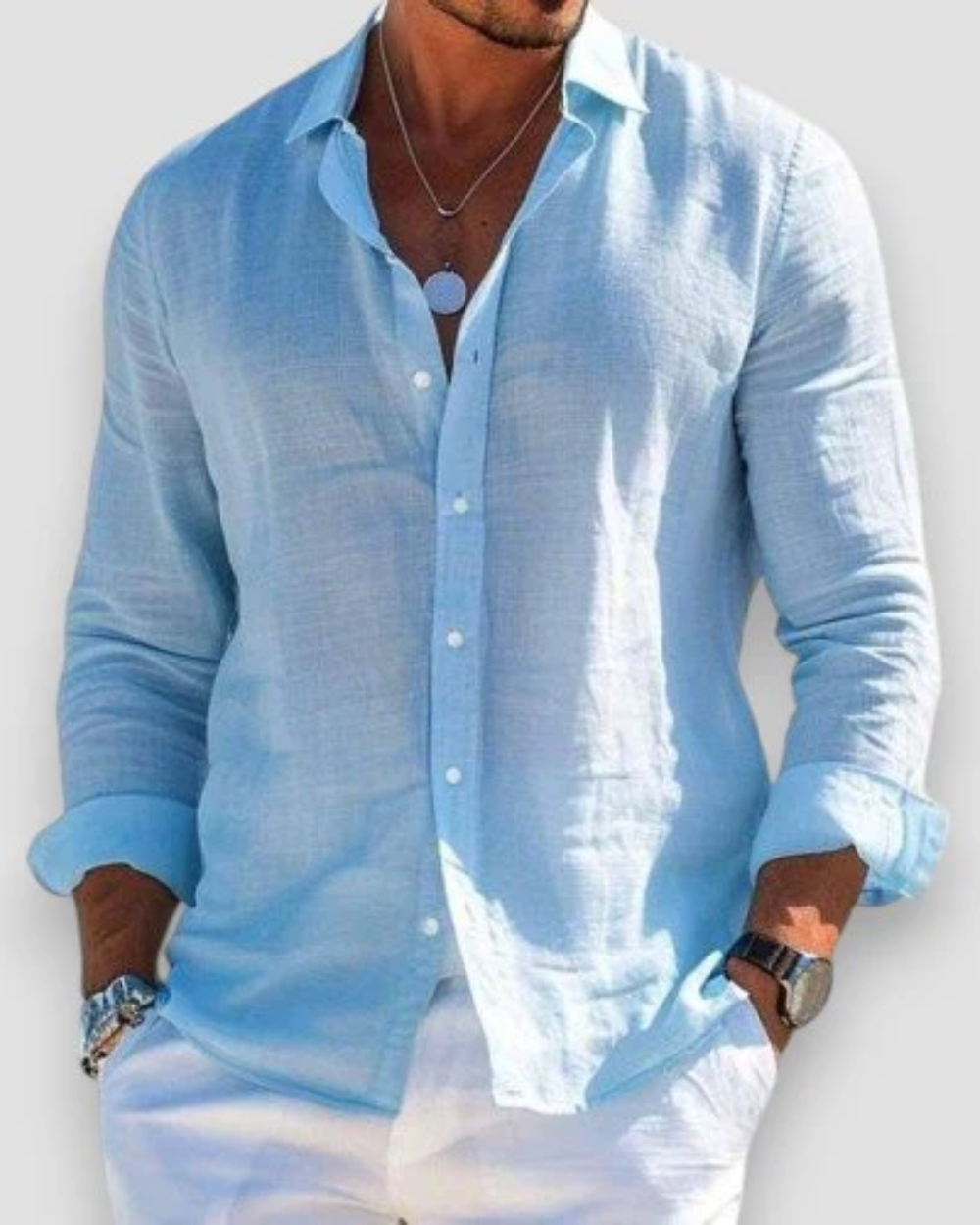 Chemise homme estivale respirante et confortable, parfaite pour les journées chaudes, style décontracté chic.