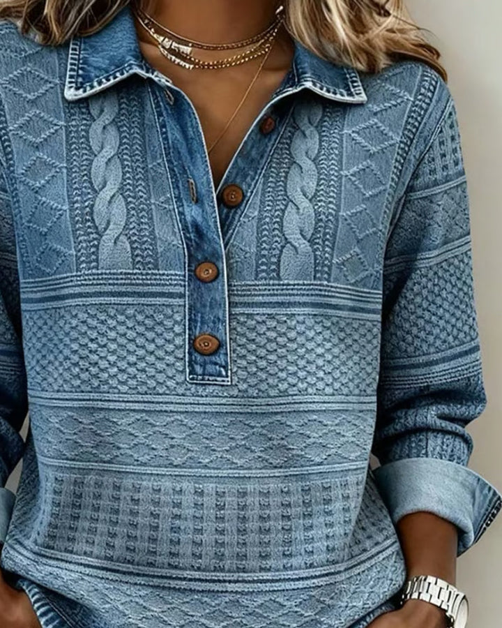 Haut femme chic et décontracté, col polo, effet denim. Parfait pour la mode féminine quotidienne.