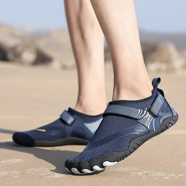 Chaussures aquatiques unisexe respirantes et flexibles pour pieds nus, idéales pour plage, randonnée aquatique, activités nautiques.