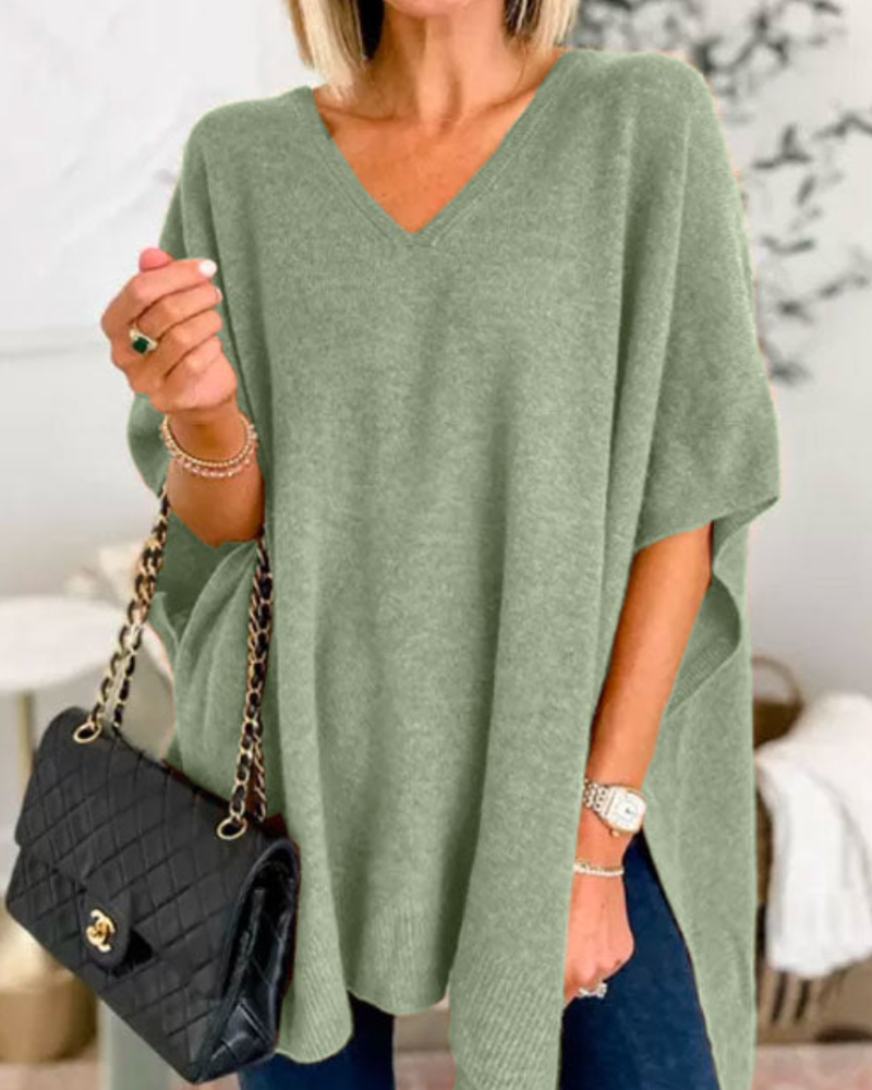 Pull décontracté femme, chaud et confortable, avec son col V ample pour la mode hiver.