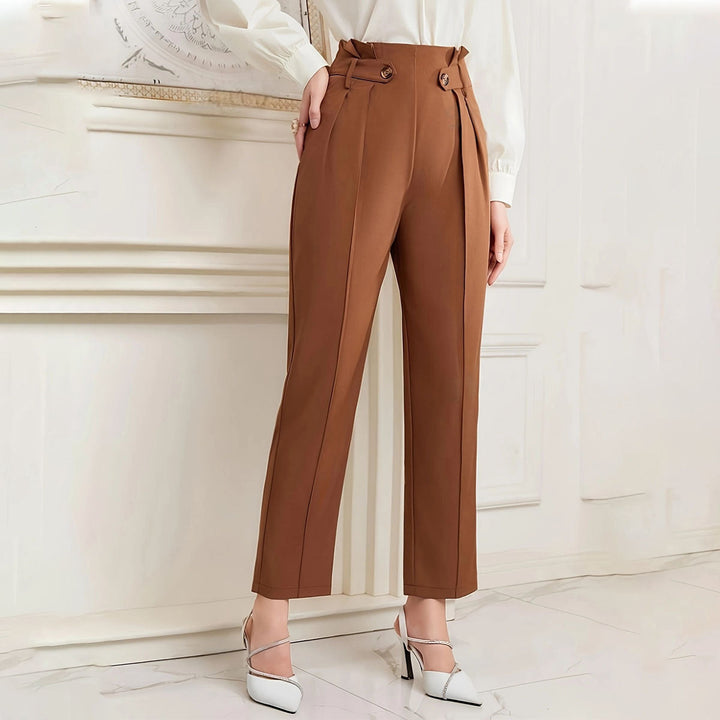 Silhouette élégante avec ce pantalon droit femme, longueur cheville, parfait pour la mode au bureau ou en soirée.