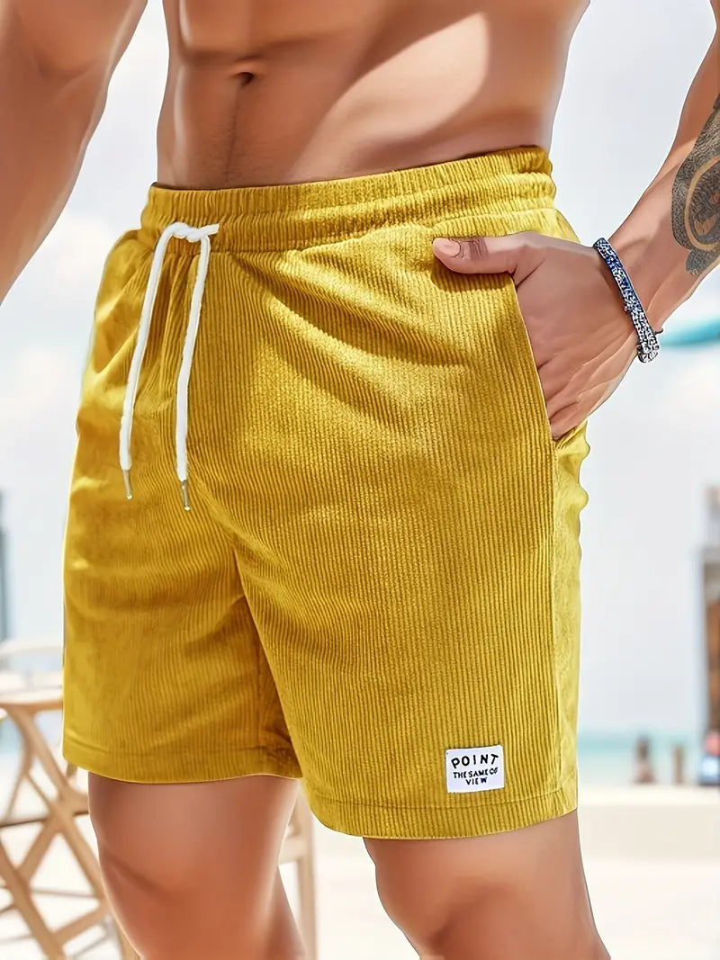 Maillot de bain homme ajustable, pour un été sans soucis au bord de l'eau.