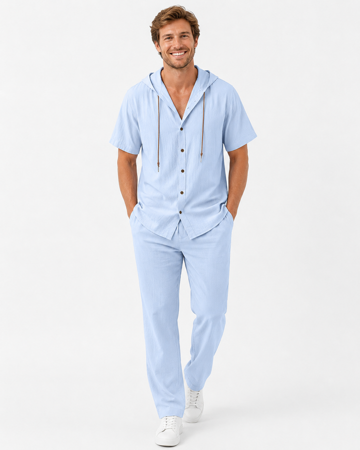 T-shirt à capuche manches courtes et pantalon long pour homme, idéal pour le confort et les loisirs d'été.