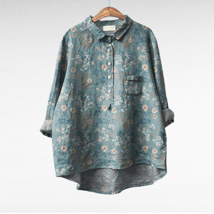 Blouse Lotte femme, motif floral et élégant, confort optimal pour l'été.