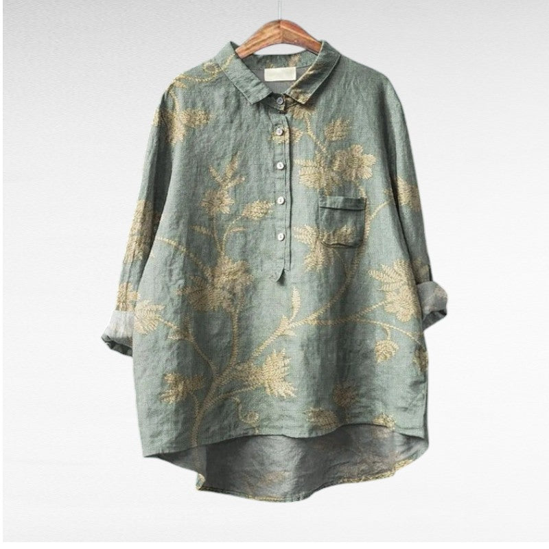 Blouse femme fleurie Lotte, détails floraux délicats, style mode et féminin.