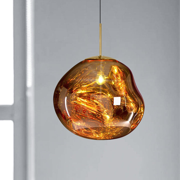 Éclairage intérieur de qualité: suspension contemporaine Aurélis pour salon/salle à manger.