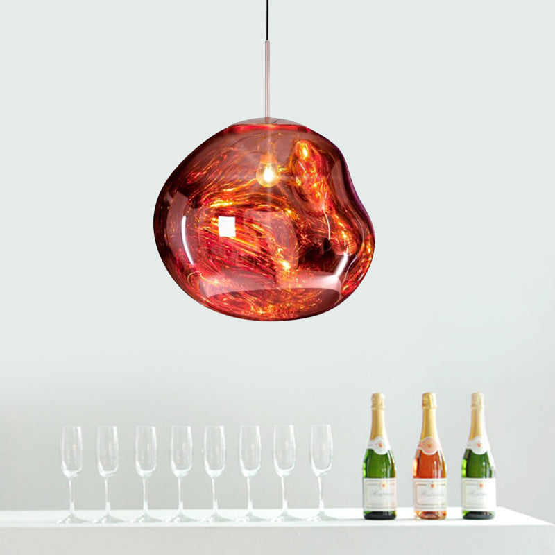 Décoration chic: suspension Aurélis, luminaire design moderne pour un intérieur contemporain.
