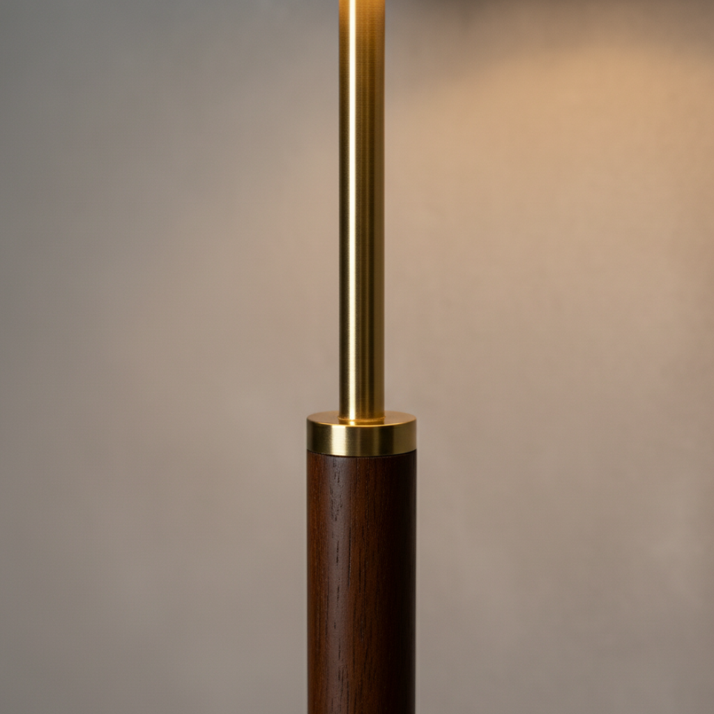 Lampadaire moderne en papier de riz. Sublime votre salon ou chambre avec son style épuré et sa lumière douce.