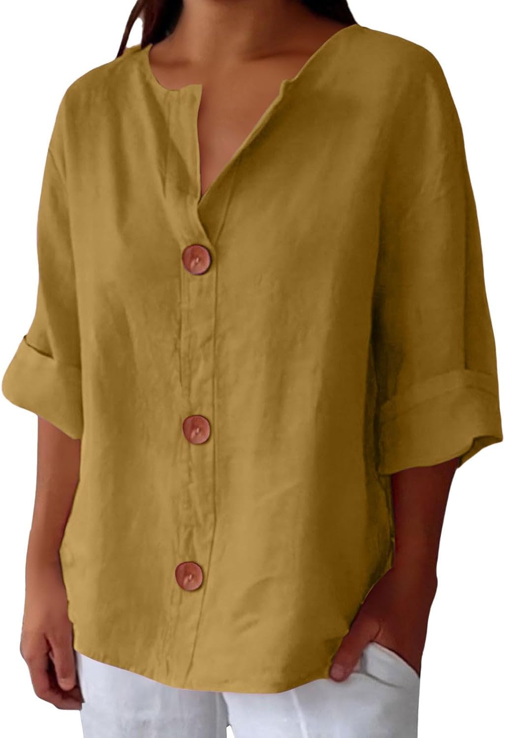 Blouse femme boutonnée, col tunisien, style naturel élégant, confort pour l'été.